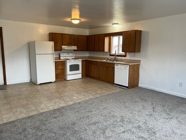 Building Photo - 309 W Main St Unit 4 Rental