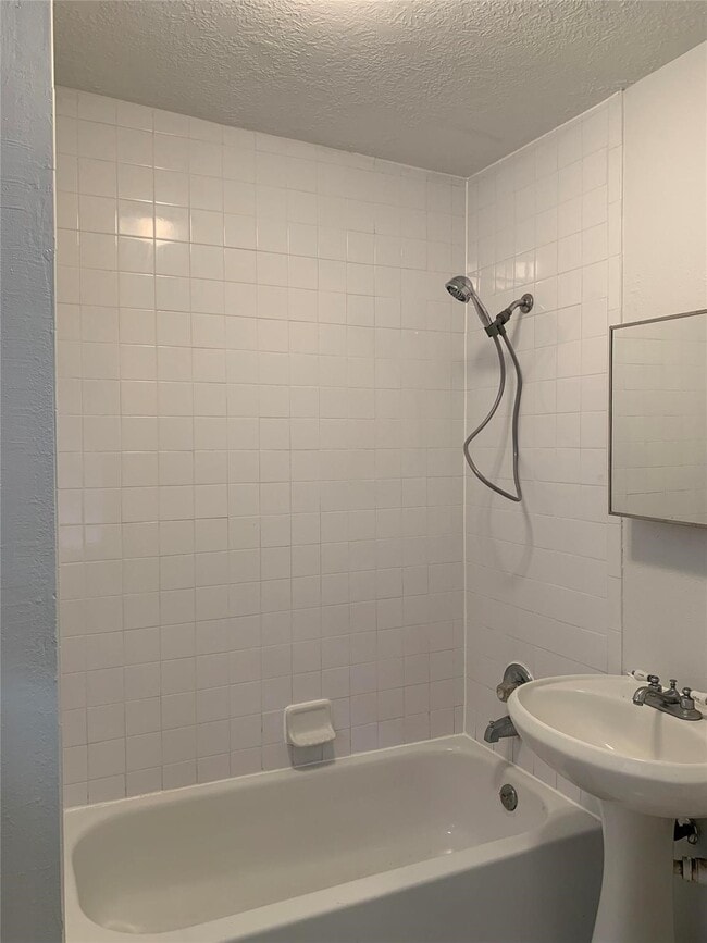 Photo - 15 Sidney St Unit 2