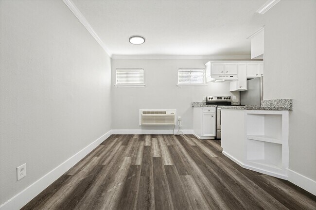 Photo - 3618 Garrott St Unidad 13