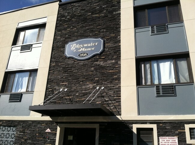 Photo - 792 Edgewood Ln Unit B8