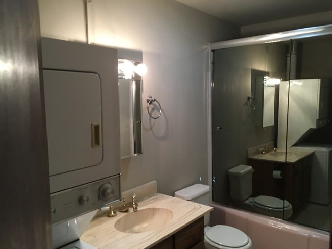 Building Photo - 511 5th Ave Unit 511 b