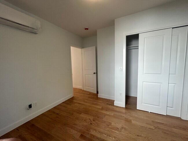 Photo - 18 Adair Rd
