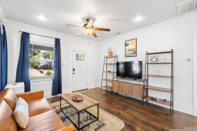 Photo - 112 Harding Pl