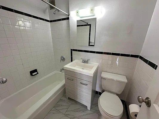 Photo - 1 bedroom in Bronx NY 10465 Unit 4F
