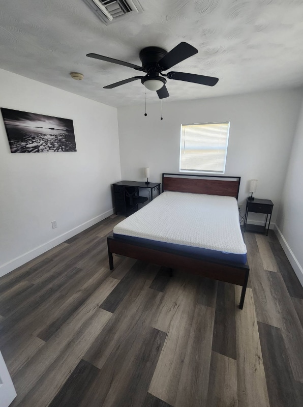 Photo - 814 Hall St