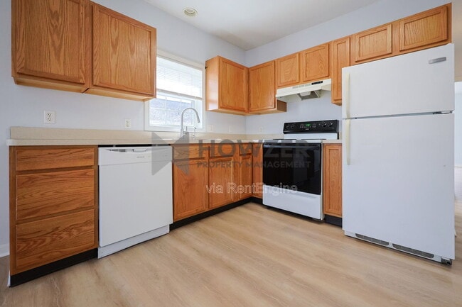 Building Photo - 7 Park Ave Unit 2c
