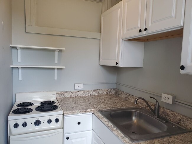 Photo - 310 W James St Unit Apt. 3