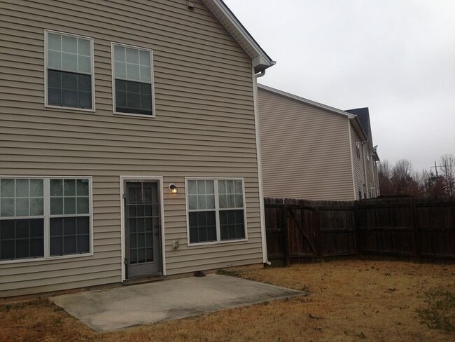 Photo - Spacious and Beautiful 3 Bedroom Home