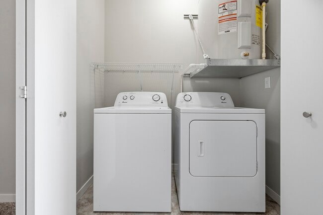 Elevate your living experience at North Highlands Apartments, featuring in-unit laundry for your convenience. Enjoy the ease of doing laundry at home with state-of-the-art appliances. Don't miss out—schedule your visit today!