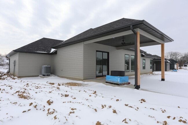 Photo - 4417 Royal County Rd