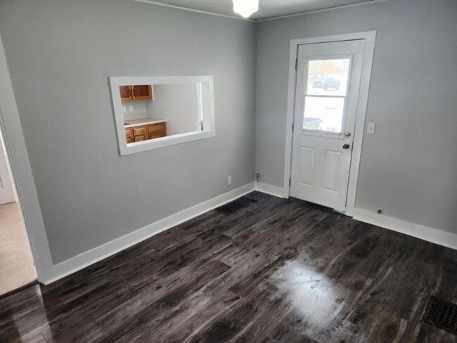 Photo - 212 S Union St