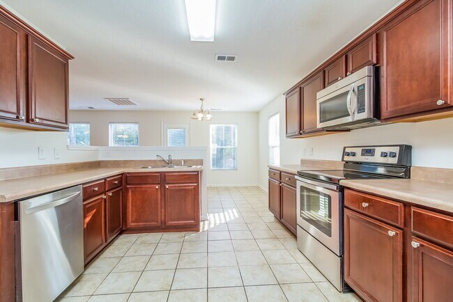 Photo - 416 Elderberry Way