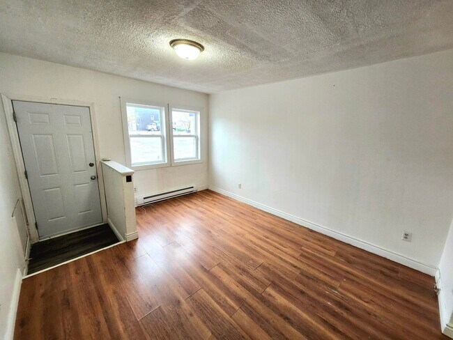 Photo - 260 Main St Unit 260