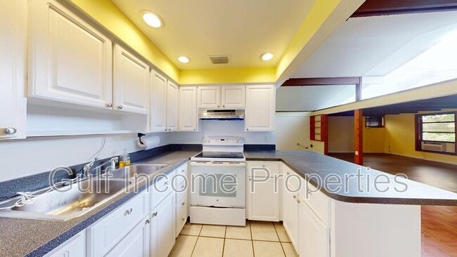 Photo - 3202 21st Ave W