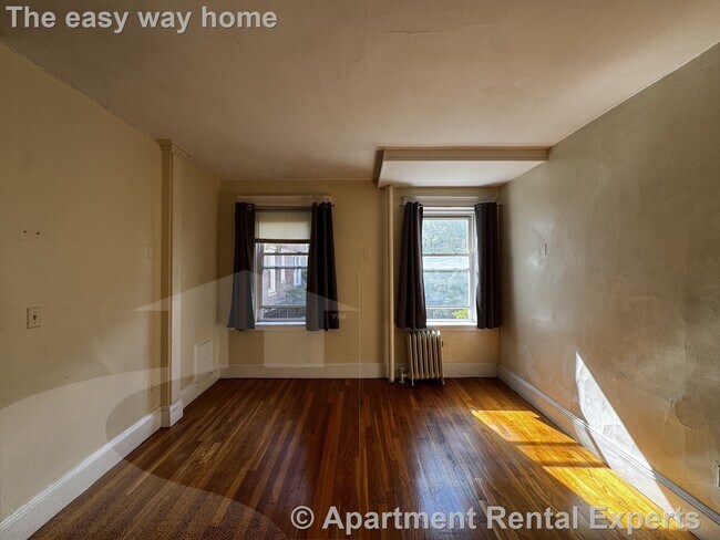 Photo - 6 Agassiz St