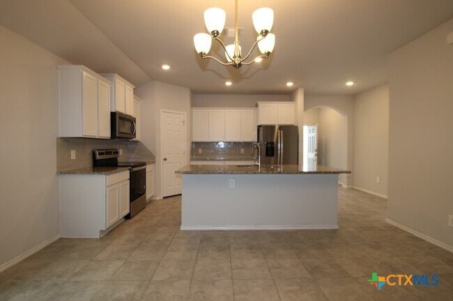 Photo - 2321 Aylesbury Dr