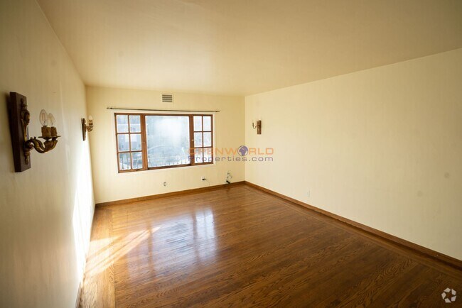 Building Photo - Dwight Way Unit 1445A Rental