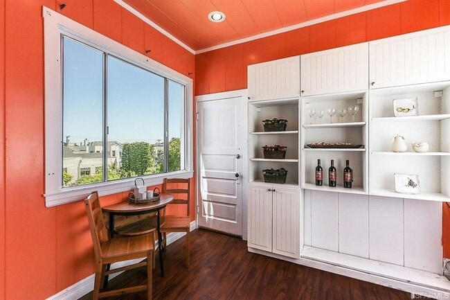 Photo - OPEN HOUSE SUN 4/19 Amazing Cow Hollow 3 bedroom Condo w/remodeled kitchen, hardwood floors and l...