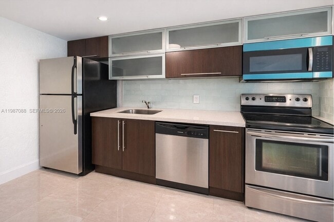 Photo - 1660 NE 135th St Unidad 6