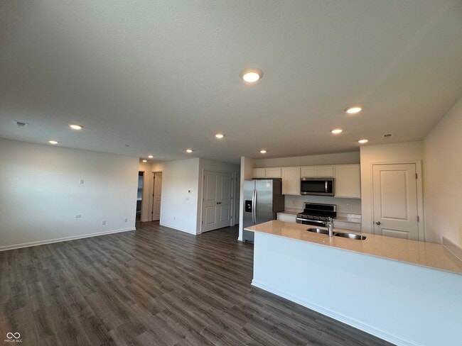 Photo - 11275 Quillow Way