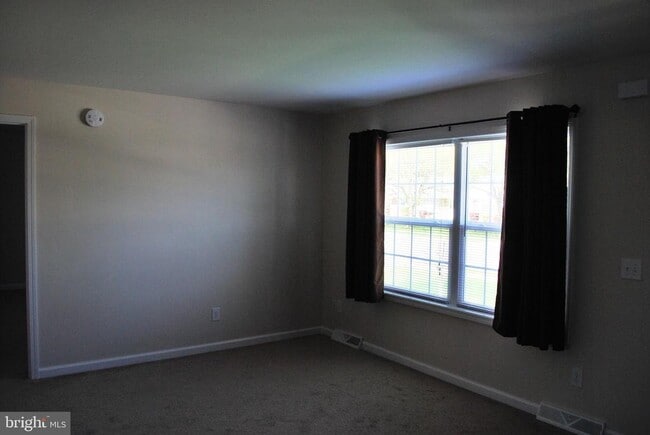 Photo - 306 Oakwood Ave