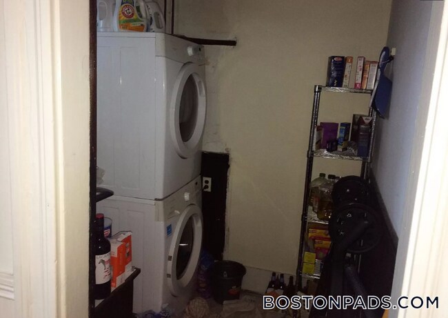 Photo - 229 Harvard St Unidad 2