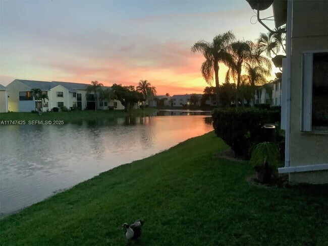 Building Photo - 980 Constitution Dr Unit 980J