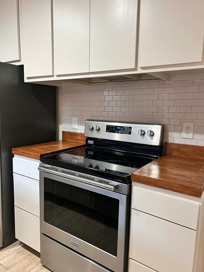 Photo - 3919 Buena Vista St