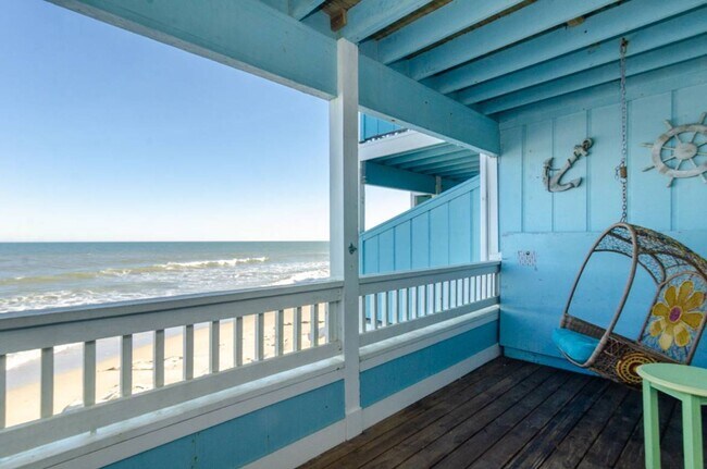 1437 Fort Fisher Blvd S