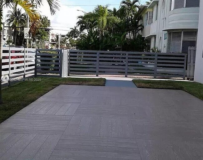 Photo - 1035 Euclid Ave Unit 17