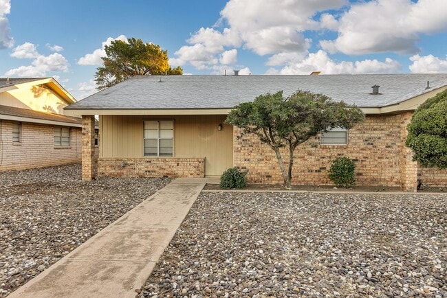 Photo - 3712 Monclair Ave