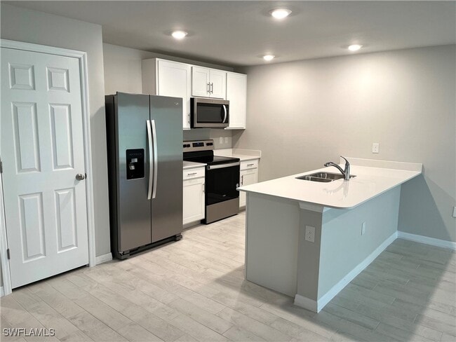 Photo - 3020 N Lakewood Rd