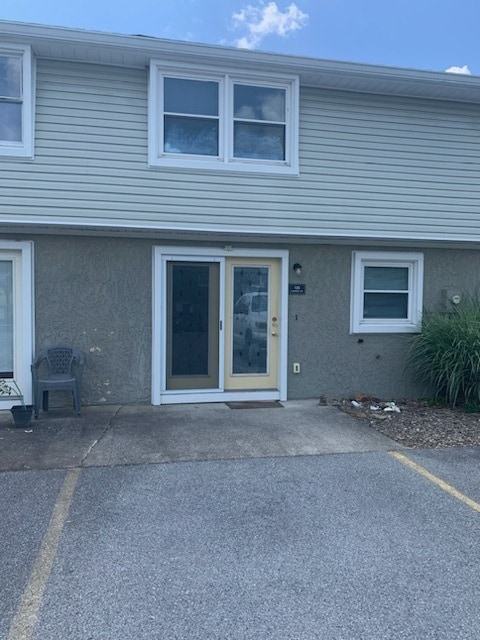 2 Bedroom Townhouse in Maple Hollow. - 2 Bedroom Townhouse in Maple Hollow.