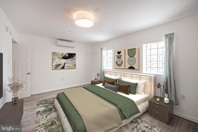 711 W Thompson St Unit 2F