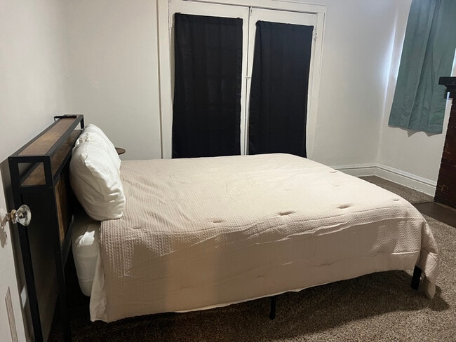 Photo - 508 Dickenson St