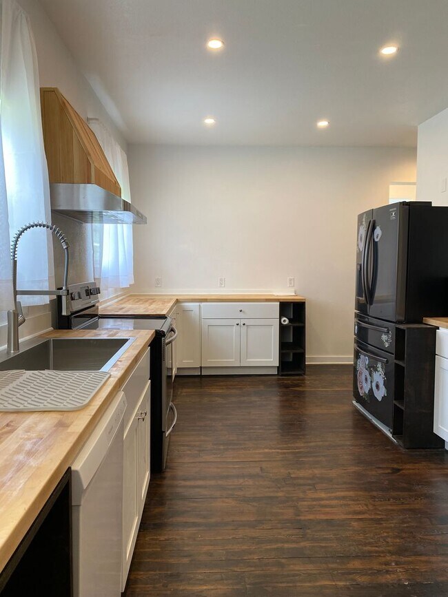 Photo - Newly Remodeled Single Family Home in Reardan, WA! Available Now!