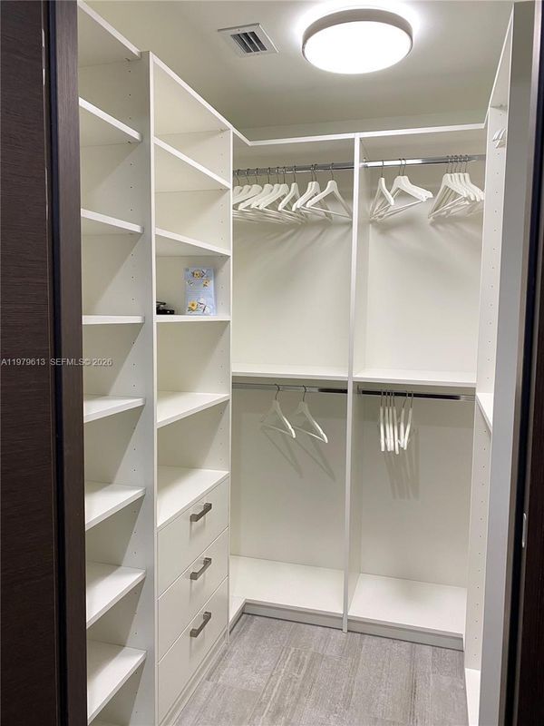 Photo - 1000 Brickell Plaza Unit 3807