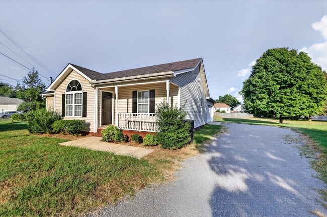 2109 Dothan Dr