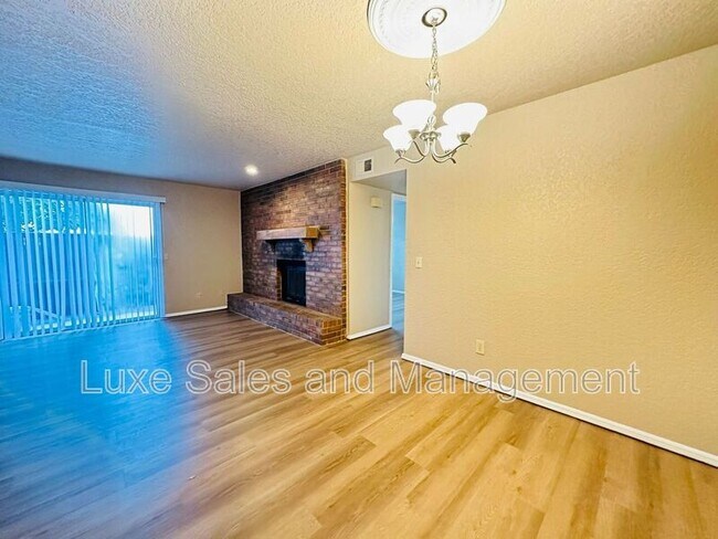 3200 W Britton Rd Unit 19