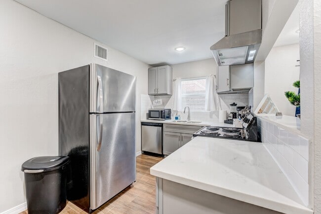 Photo - 2720 Truxillo St Unit 2