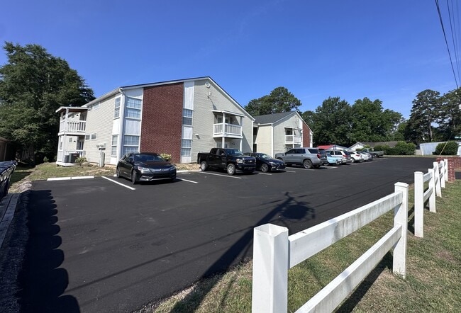 Photo - 403 S Thomas Rd