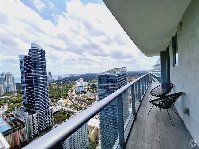 Building Photo - 1100S S Miami Ave Unit 3904 Rental