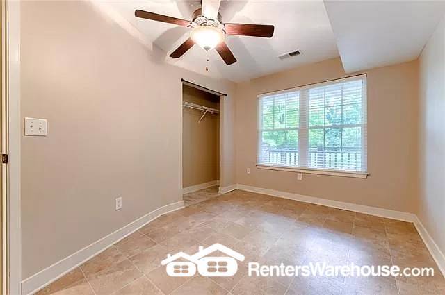 Photo - 2806 Lake Ave