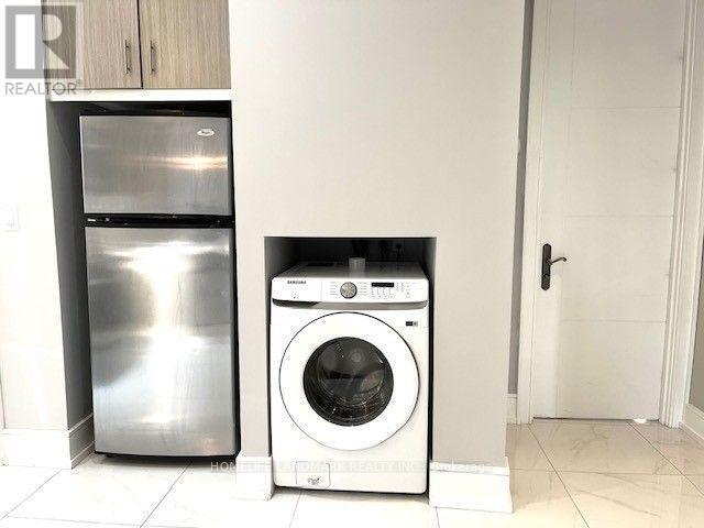 Photo - 220 Ossington Ave