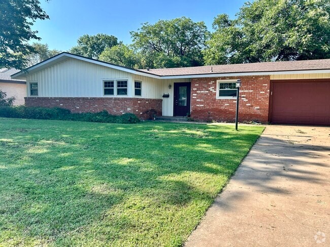 Building Photo - 3705 38th St Rental