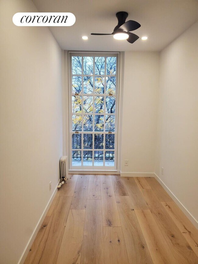 Photo - 509 E 77th St