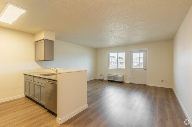 1HAB, 1BA - 670 ft² - Cocina - Colonial Village