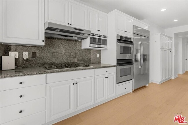 1450 S Beverly Dr Unit 404