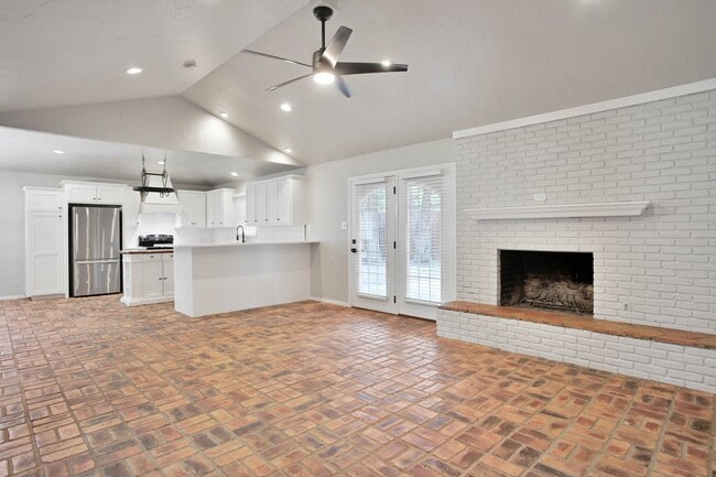 Photo - 3811 63rd Dr