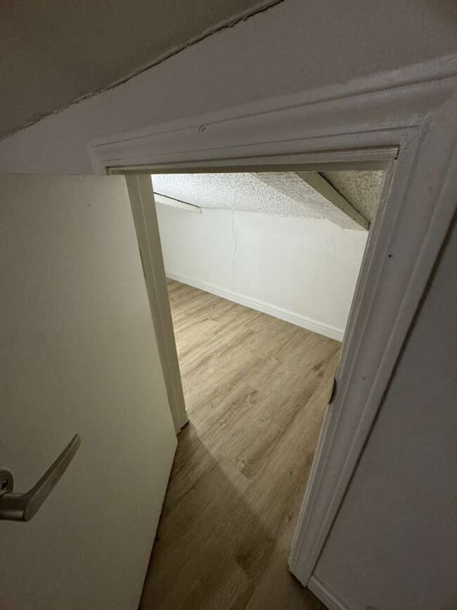 Photo - Ready to Move in... Do not miss this house !!!!